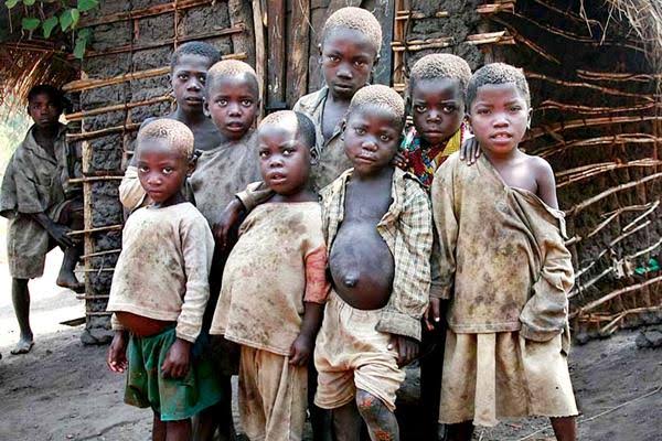 How Nigeria leaders Impoverish Nigeria children