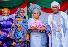 Osun 1st Lady rehabilitates, returns mentally ill teenager and baby to Apomu Kingdom Osun First Lady rehabilitates, returns mentally ill teenager with baby to Apomu Kingdom