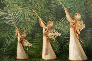 Angels singing at Christmas