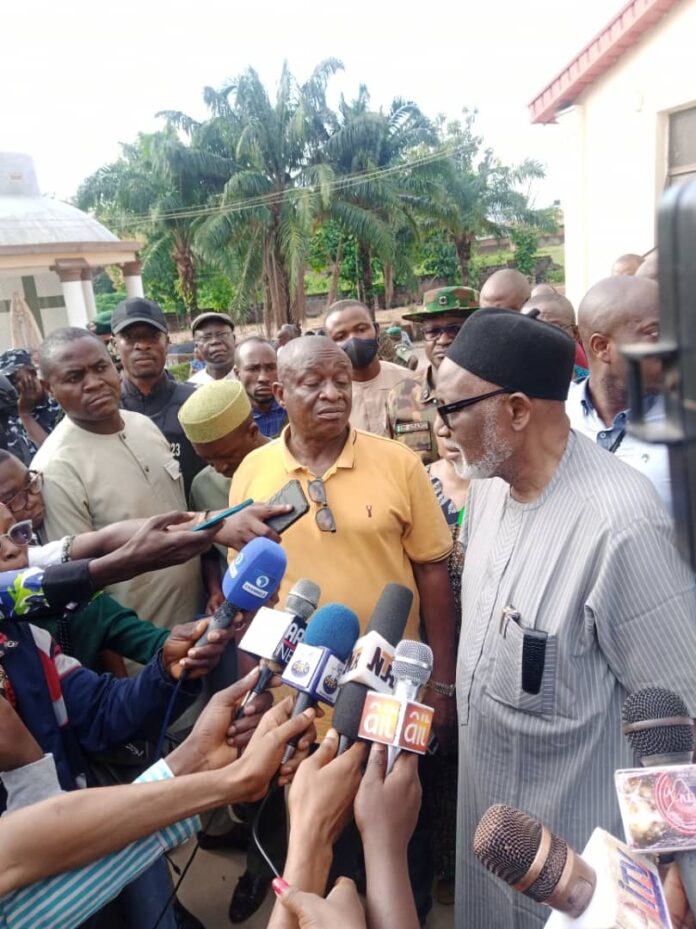 Akeredolu directs flying of flags at half-mast